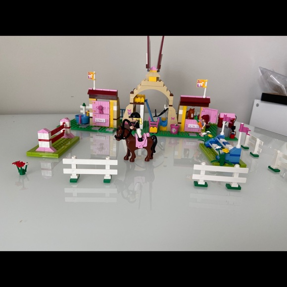 Lego Friends Stable - Picture 12 of 16